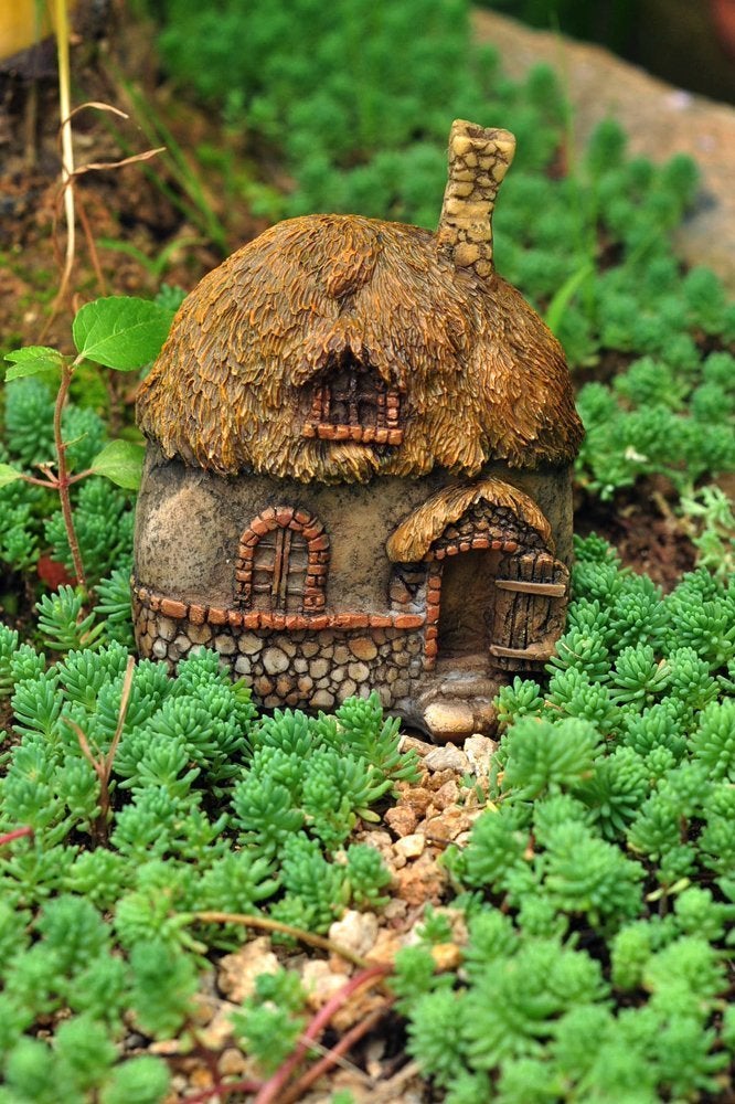 Top Collection Enchanted Story Garden and Terrarium Thatched Roof Fairy House Outdoor Decor